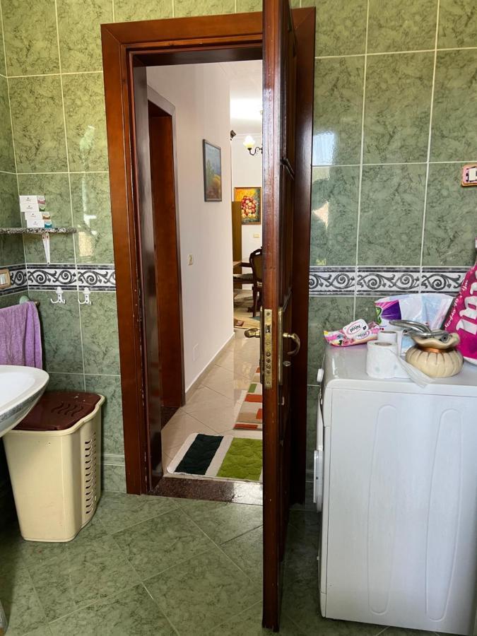 Entire Apartment Castle View เบราท ภายนอก รูปภาพ